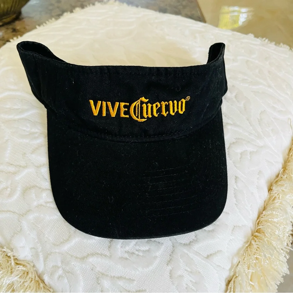 Vive Cuervo Visor